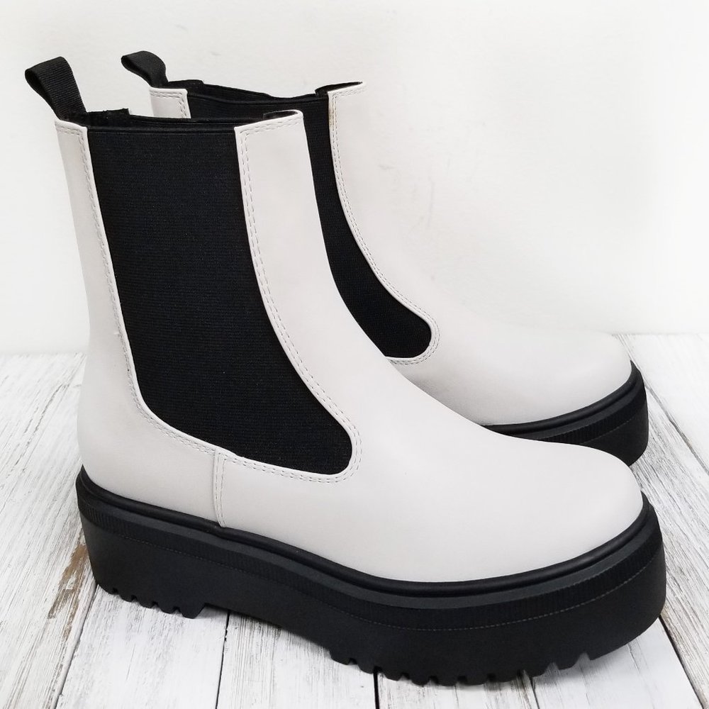 New!Off White Chelsea Combat Ankle Boots Booties 7.5 fit like 7